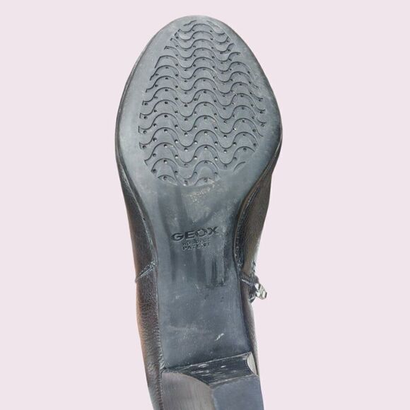 Geox Black Patent Leather Bootie Heels - Picture 5 of 5